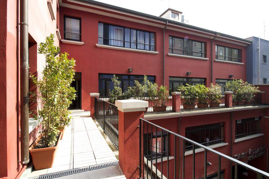 Oasi Village Hotel Milan Exterior photo